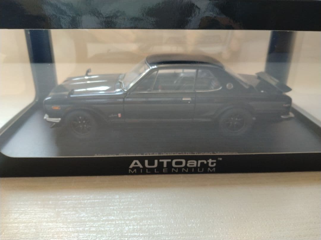 オートアート1/18　スカイライン　GT-R 　チューンド　バージョン　ブラック
