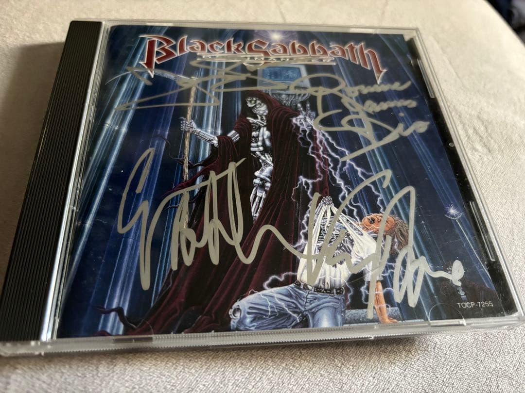 レア　ブラックサバス　直筆サインCD black sabbath dio ディオ