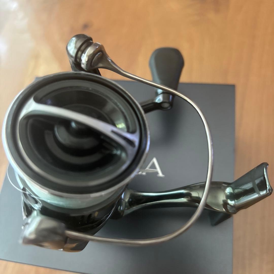 週末値下　22ステラ　シマノ　C3000SDHHG