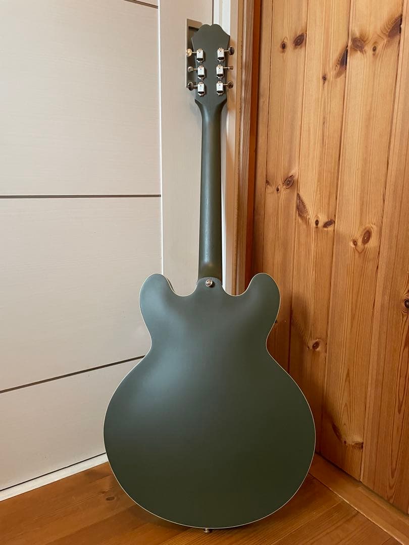 ギター Epiphone Casino Worn Olive Dra