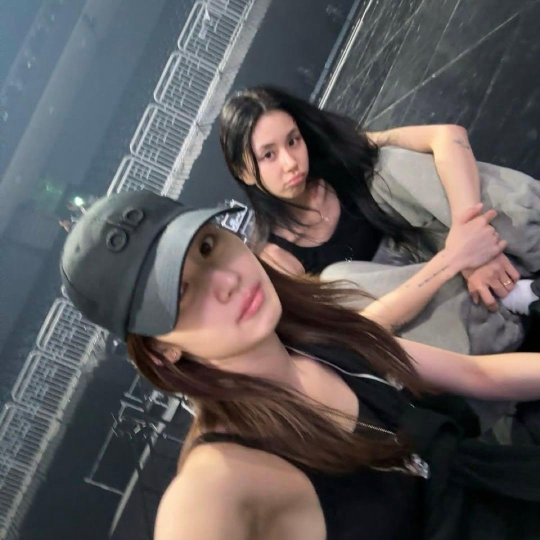 alo yoga キャップ ブラック