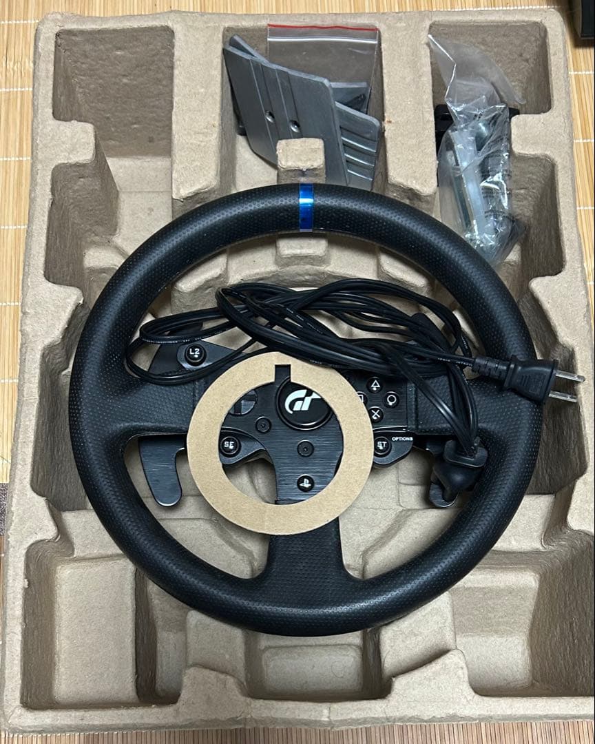 Nintendo Switch thurastmaster t300rs