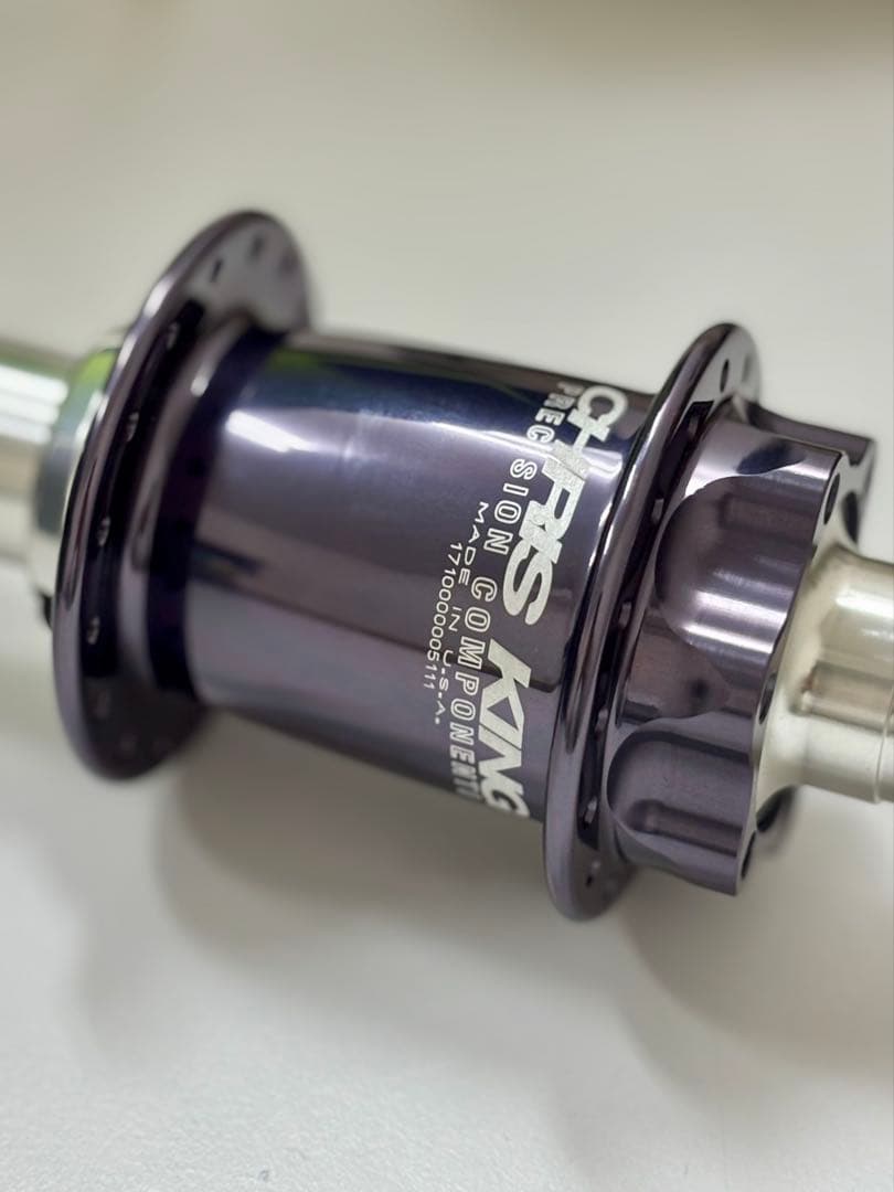 CHRIS KING 24mm スルーアクスルフロントハブ　ピューター