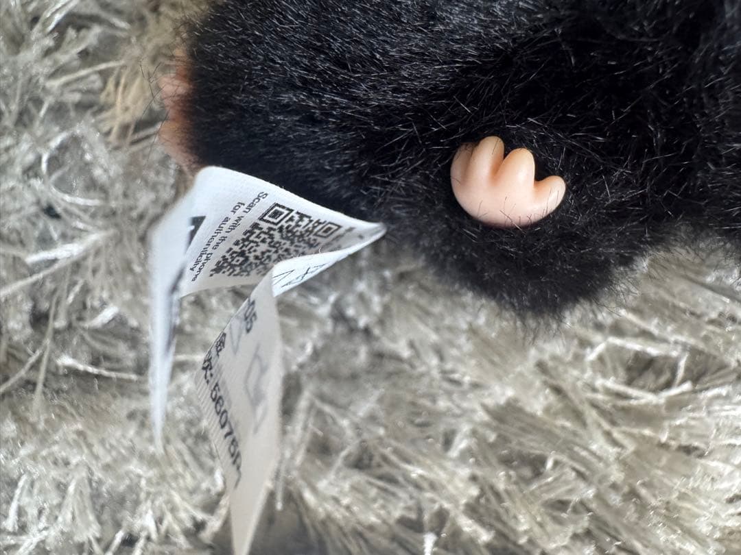 正規品　ラブブ PIN FOR LOVE【R】Labubuぬいぐるみ ペンダント