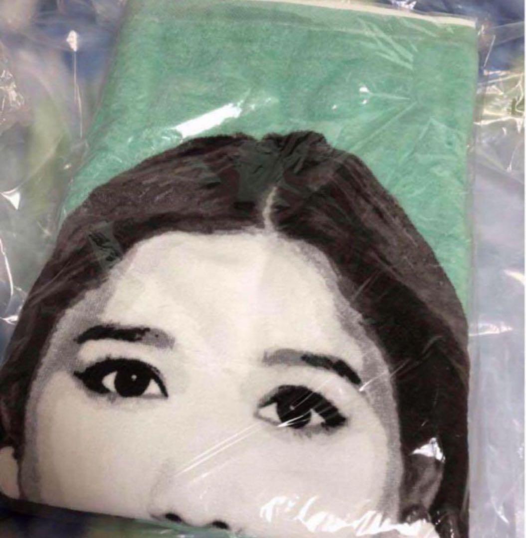 西野カナ　非売品　タオル　BIGタオル　ミント　激レア　入手困難　懸賞