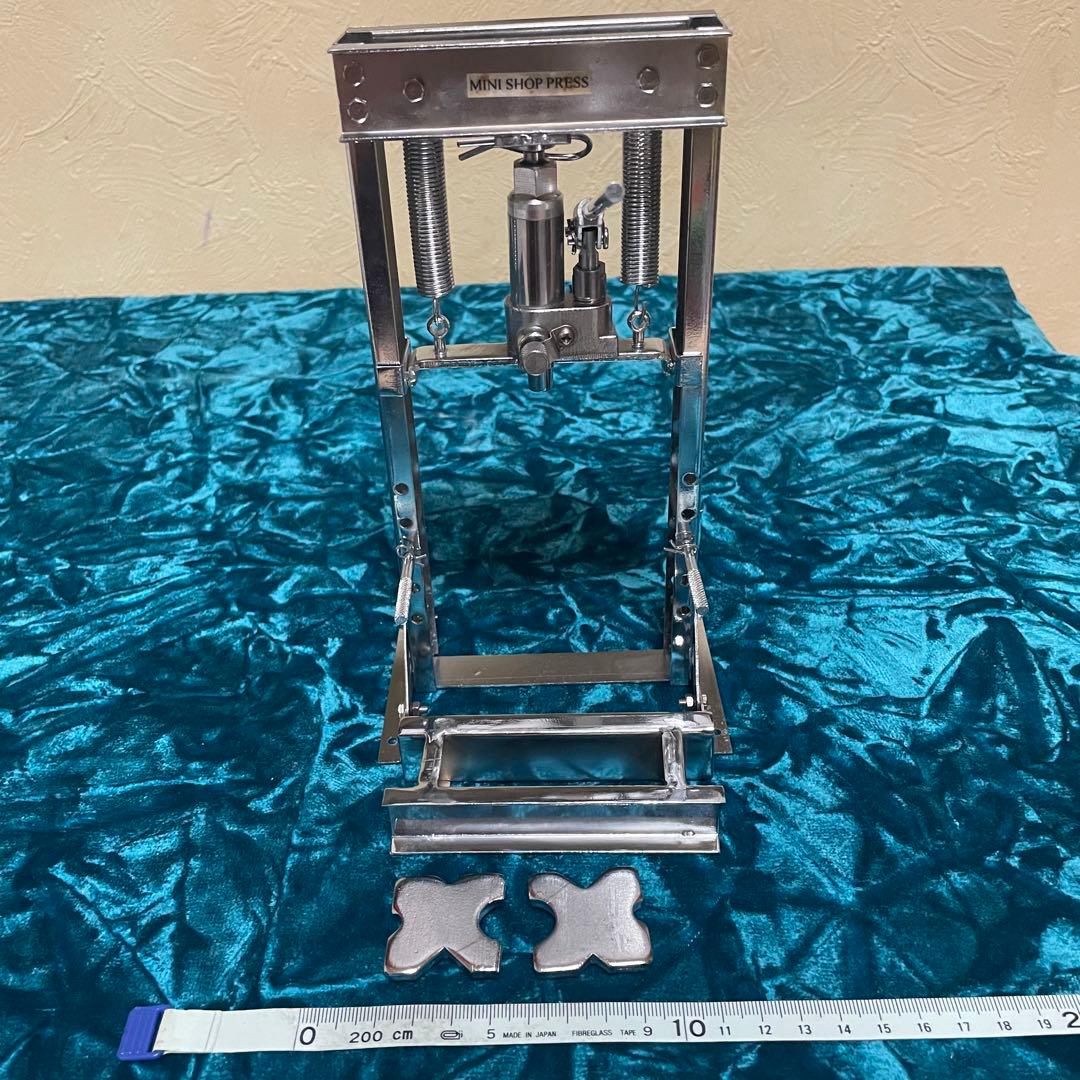 貴重★ アルミ製　ミニチュアガレージキット⭐︎本物同様の動き‼︎