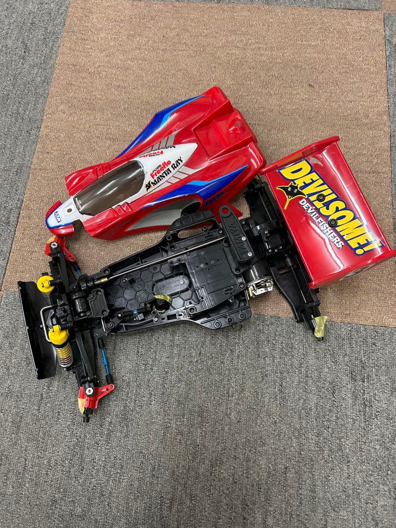 タミヤRCカー　マンタレイ中古シャーシ(ジャンクパーツ付き)
