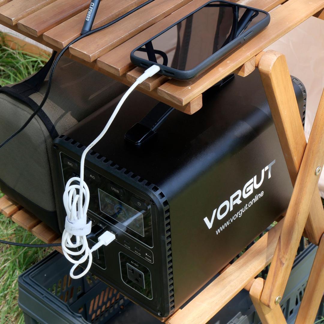 ポータブル電源　充電式　移動バッテリー 黒/オレンジ　p7　新品