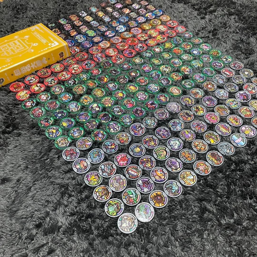 《美品》《大量》妖怪メダル227枚まとめ売り　妖怪大辞典付き