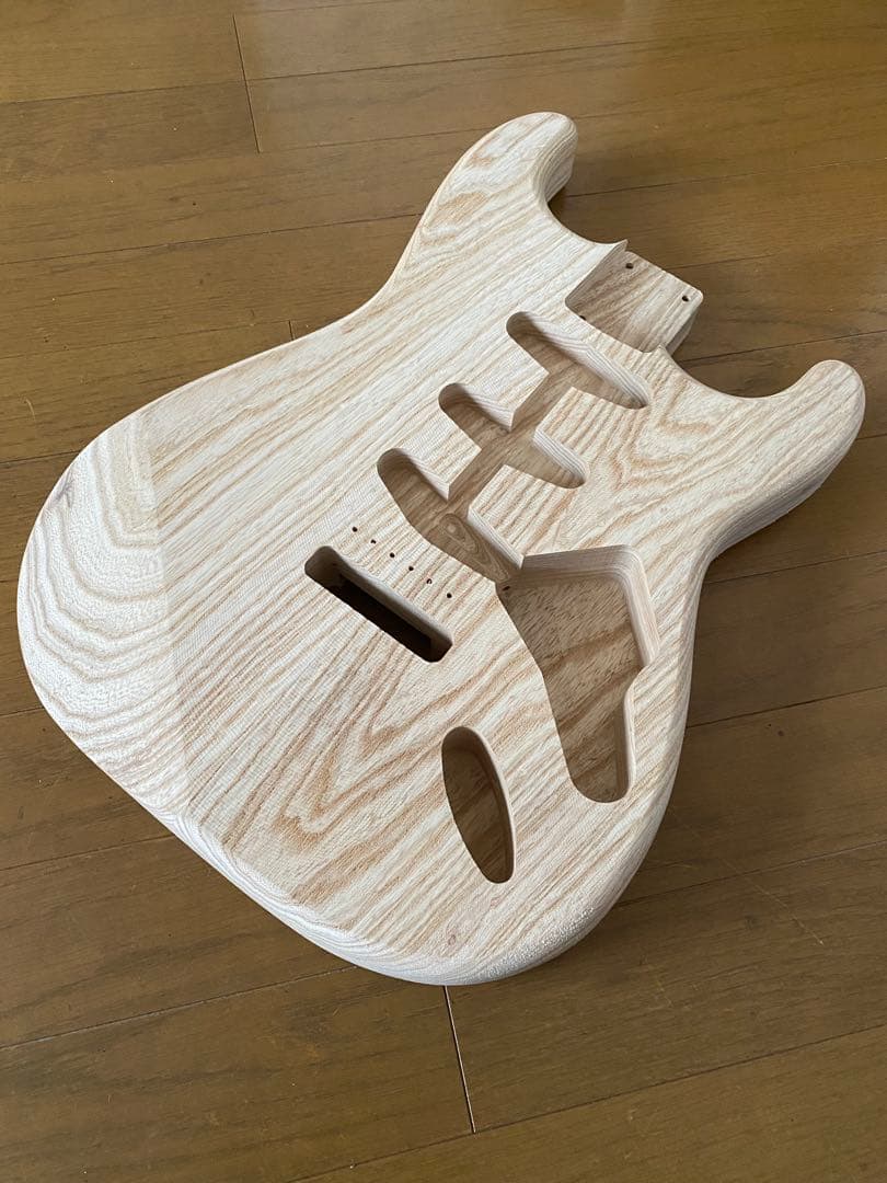 アッシュブロンドストラトキャスター 自作コンポーネント