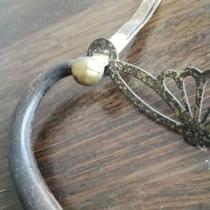 和箪笥桐だんすの取っ手　飾り金具　金属工芸　和骨董　アンティーク