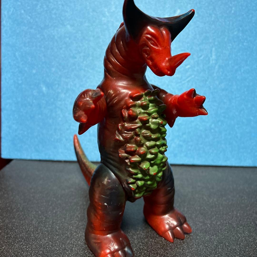 ブルマァク　ゴモラビンテージソフビ