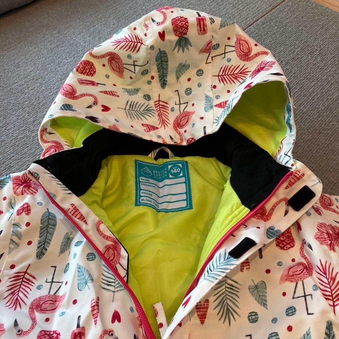 新品　スキーウェア上下　140