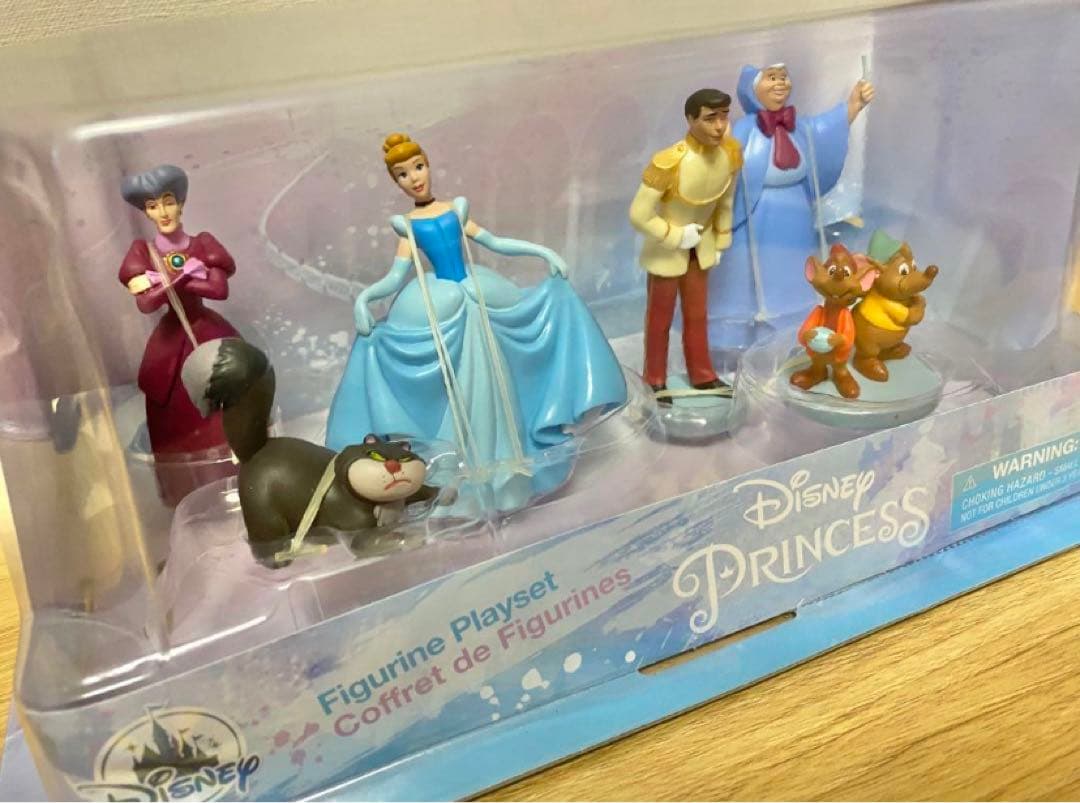 HAPPYくじDisney100 A賞シンデレラ城&シンデレラ　フィギュア