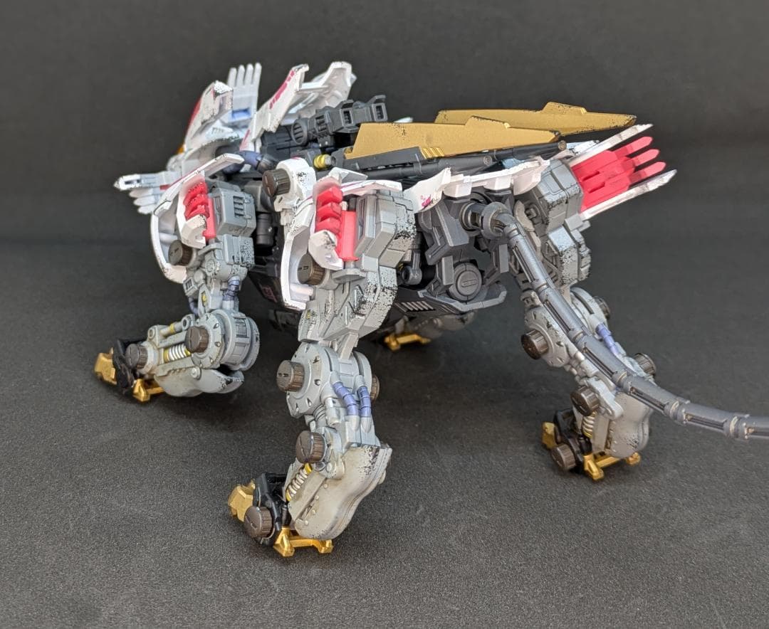 ゾイド　リアライズモデル ブレードライガー　ミラージュL風塗装　塗装済み完成品