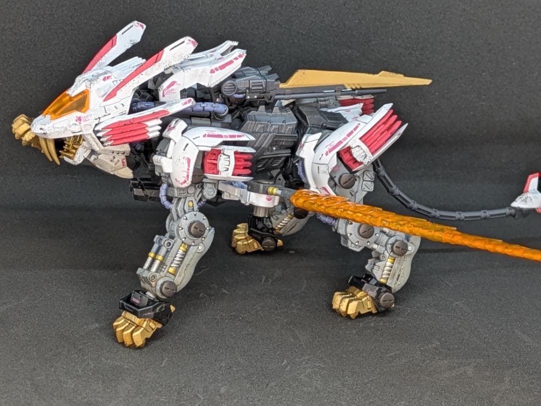 ゾイド　リアライズモデル ブレードライガー　ミラージュL風塗装　塗装済み完成品