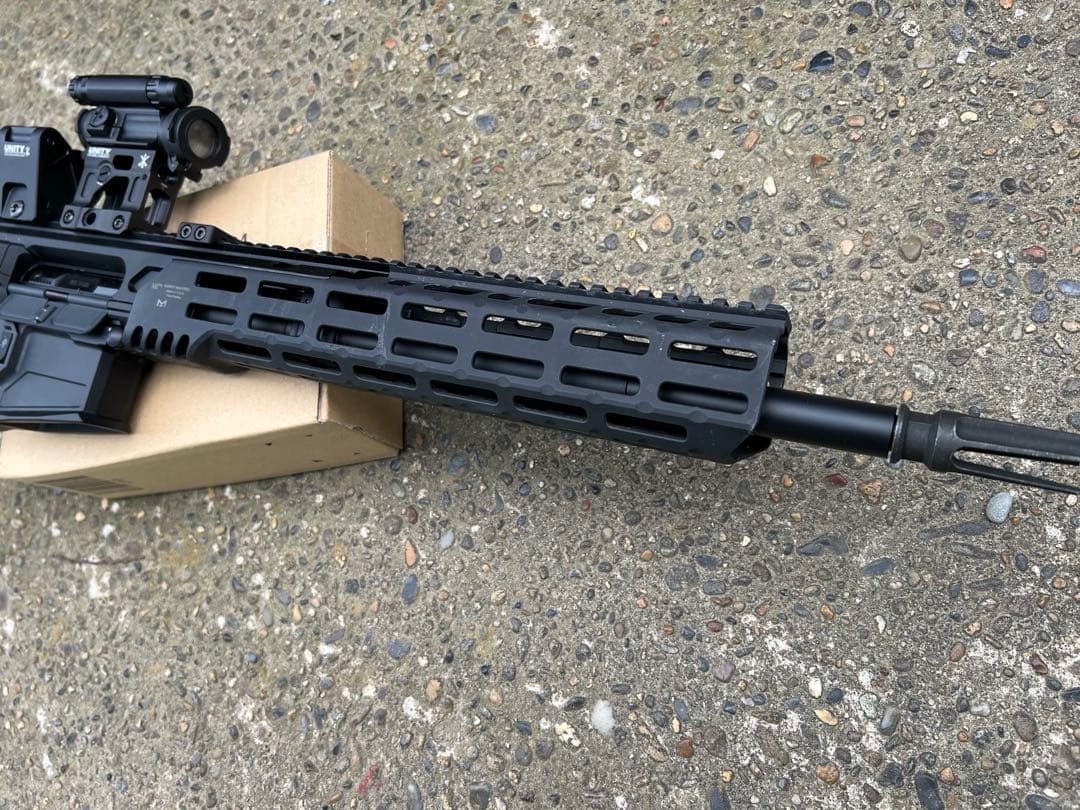 実物　MI midwestindustries 12.5inch ハンドガード