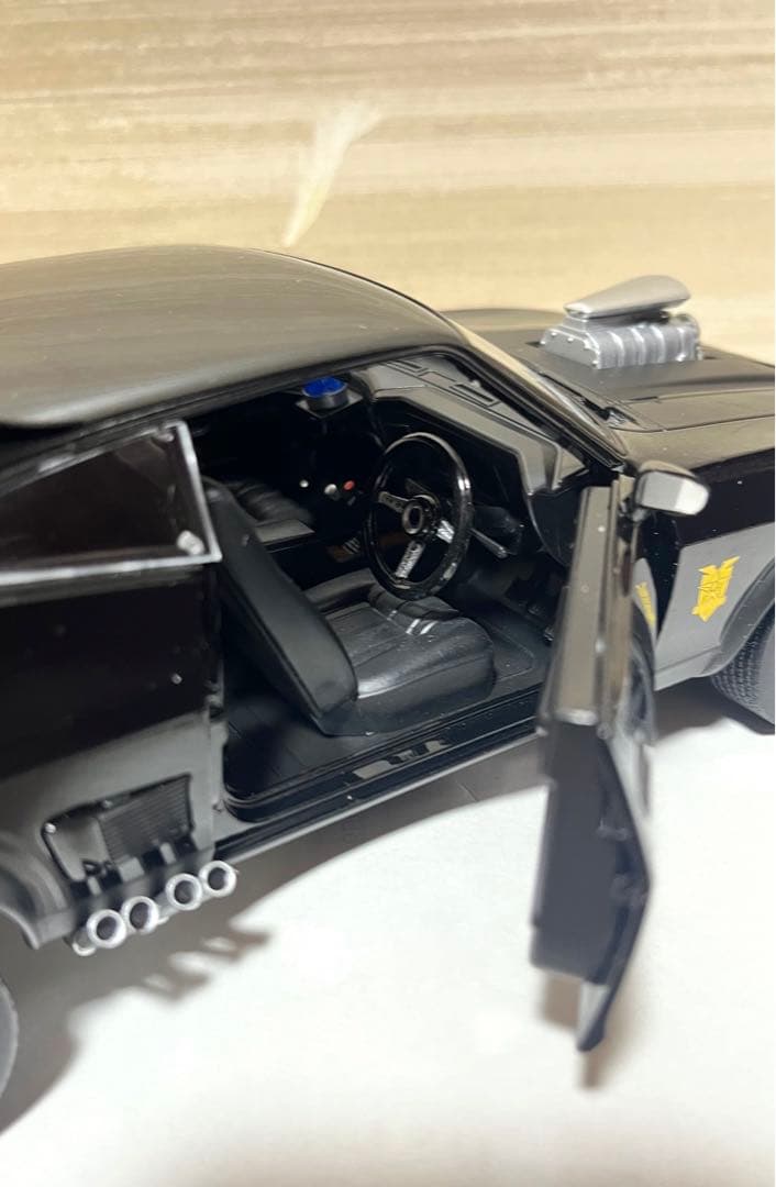 グリーンライト 1/18 1973フォード ファルコン XB