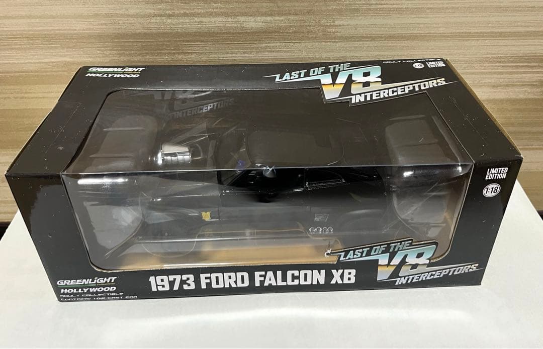 グリーンライト 1/18 1973フォード ファルコン XB