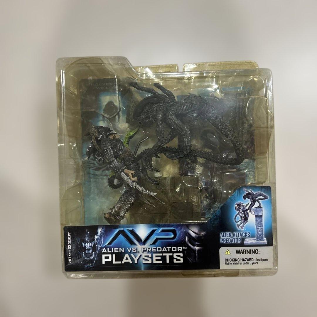 【2点セット】プレデターとエイリアン フィギュア