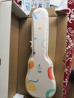 ウクレレ【新品未使用です】