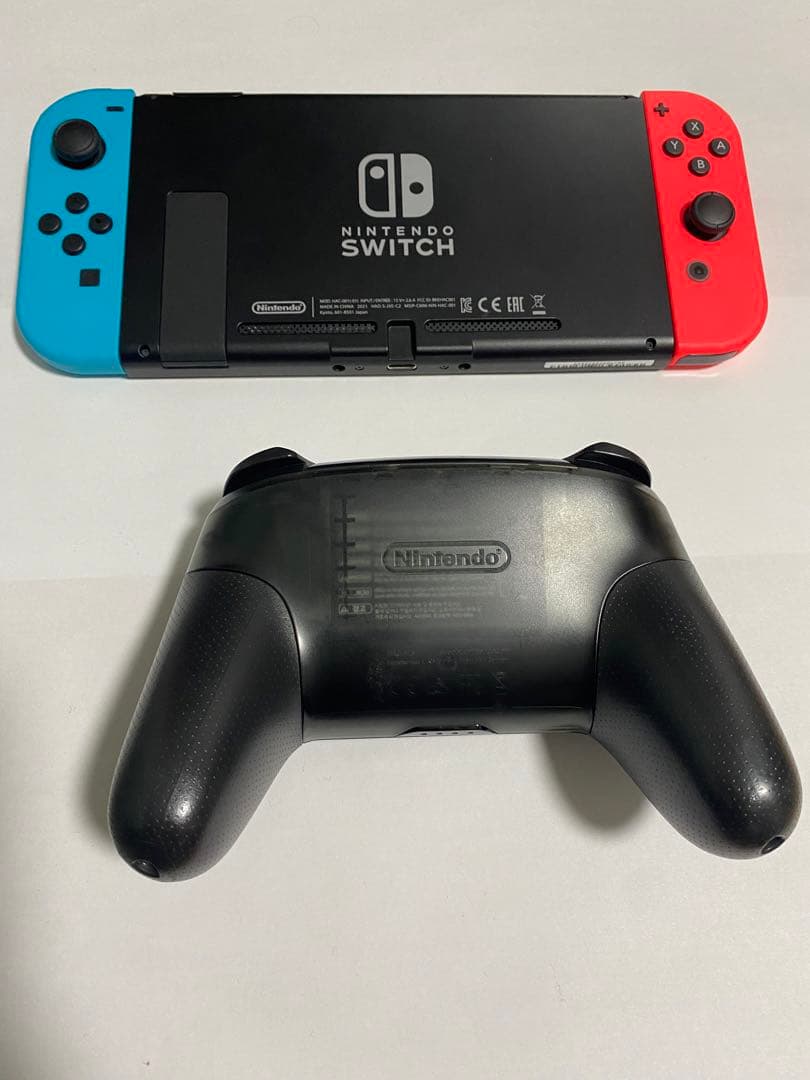 美品☆ Nintendo Switch 本体 ネオンブルー・オレンジ ソフト2本