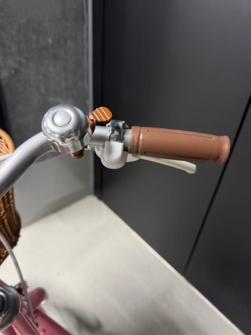 美品　自転車　18インチ　ピンク　女の子　子供　小学生　キッズ　アサヒサイクル