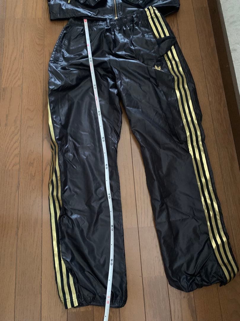 adidasゴールドジャージ