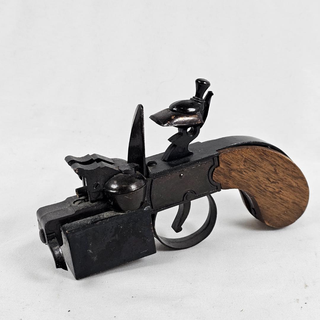 ヴィンテージ ピストル型 卓上小物 2点 ジャンク 修理・置物用