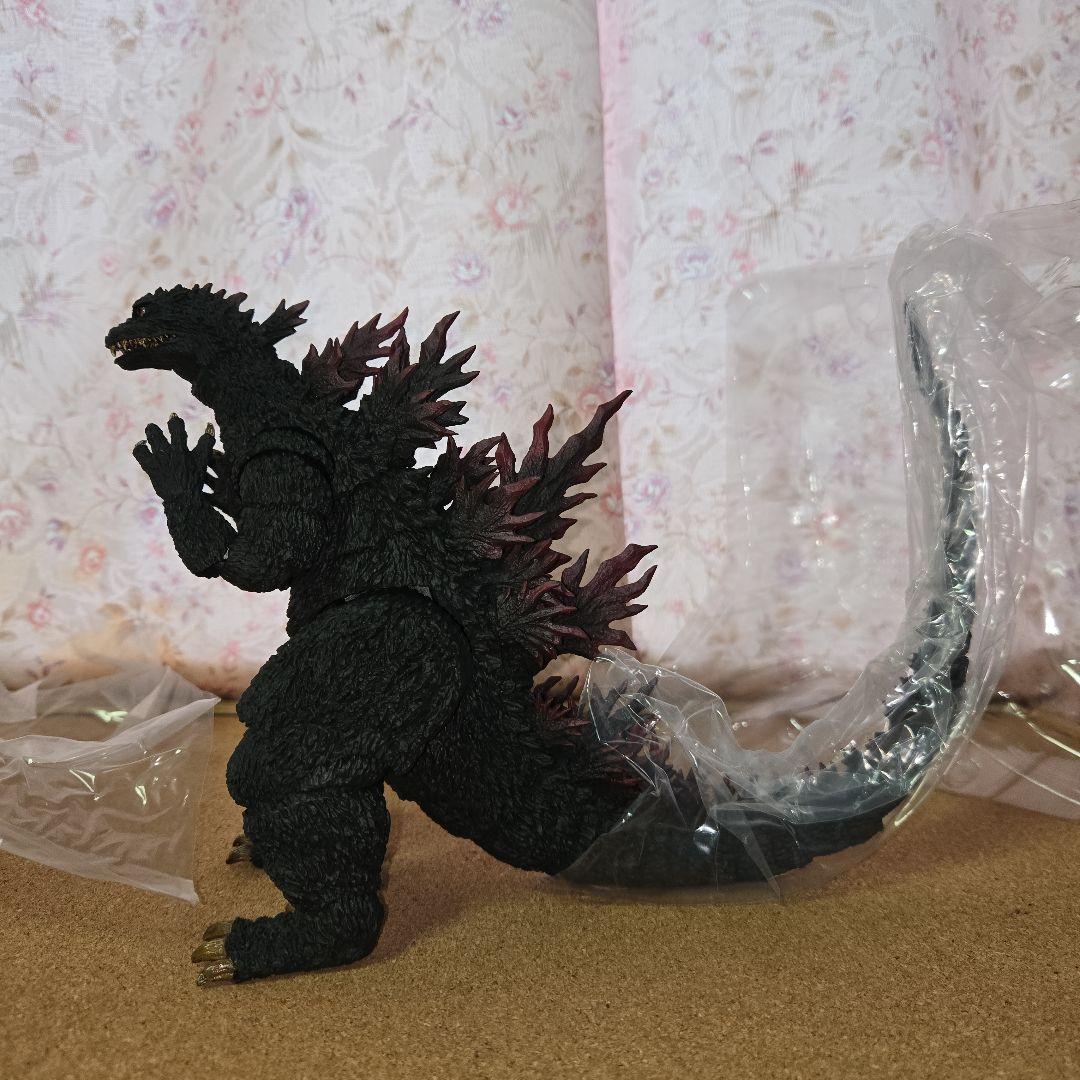 S.H.MonsterArts ゴジラ 2000 ゴジラxメガギラス