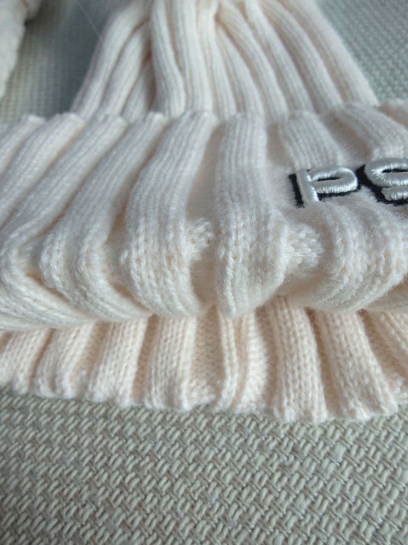 パーリーゲイツアイボリー ニット帽とレッグウォーマーセット