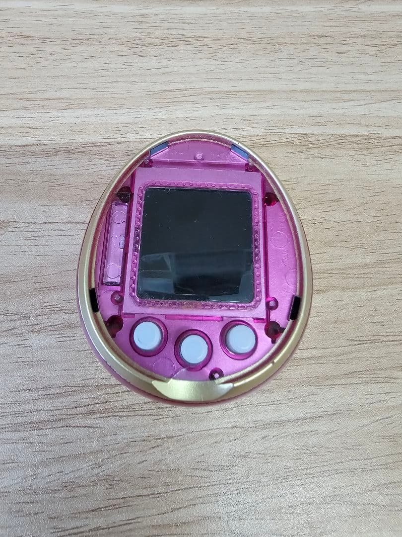 たまごっち4U　ピンク