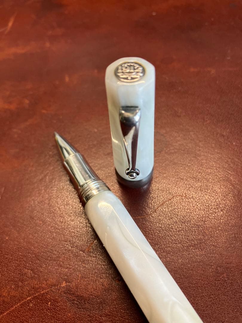 d*r様 モンテグラッパ SV925 ローラーボールペン ミクラ キャップ式 廃