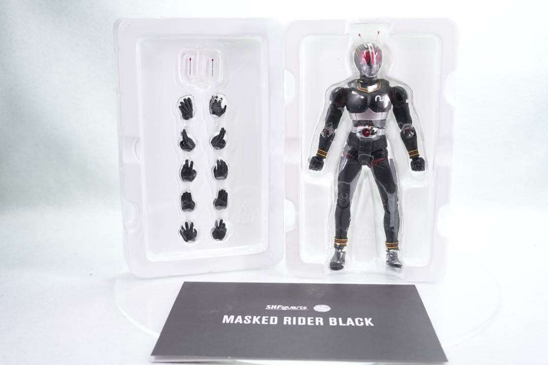 S.H.Figuarts真骨彫製法　仮面ライダーブラックシャドームーン　セット