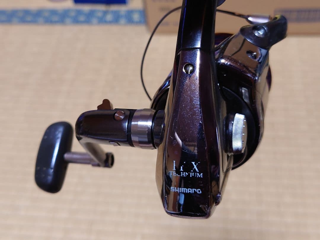シマノBBXテクニウム3000　BBXスペシャル　ファイアブラッド