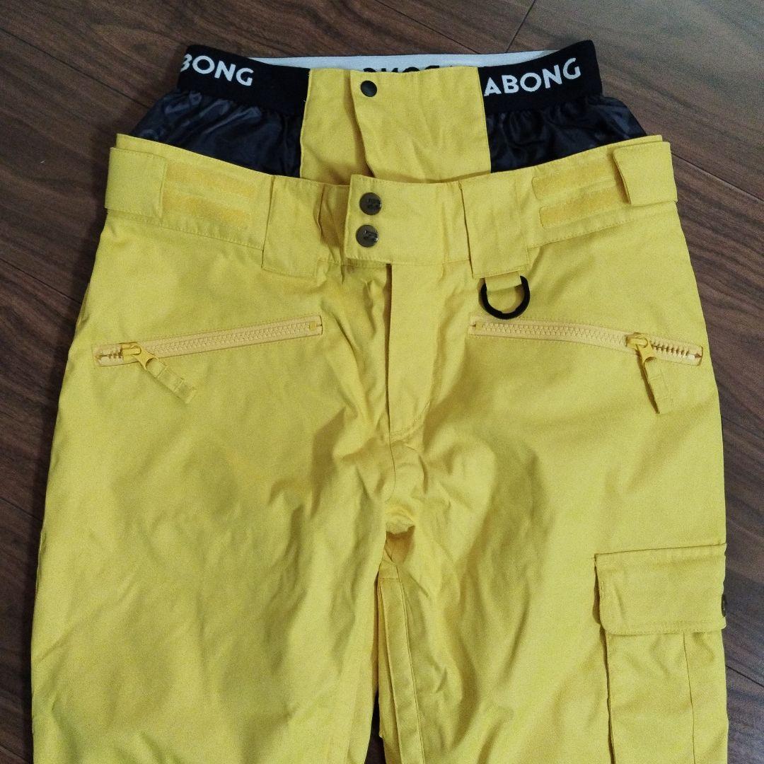 【極美品】ビラボン　スノボーウェア　上下　レディース　上M 下S