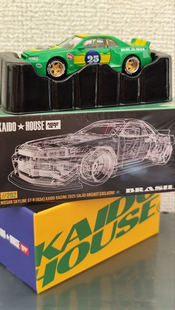 MINIGT 街道ハウス GT-R (R34) Brazil