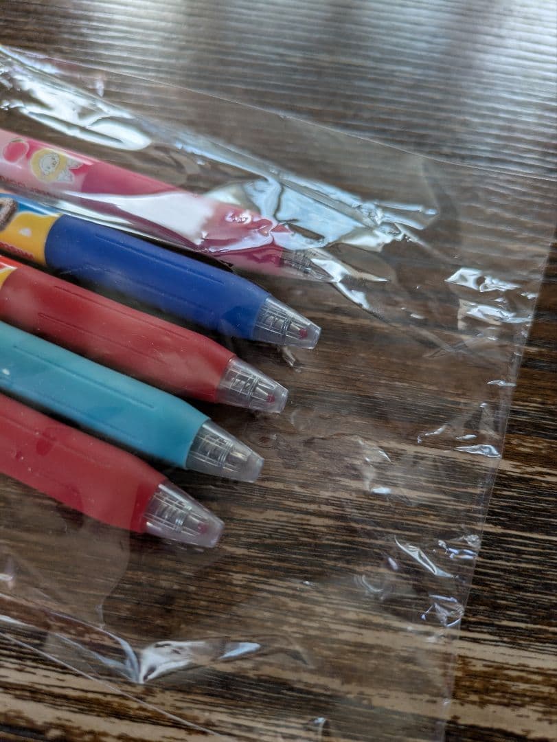 SARASA キャラクター柄ボールペンセット