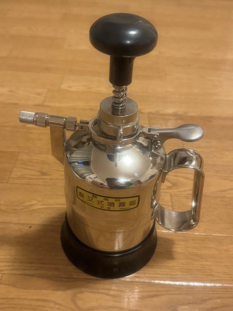 クラマタ卓上手押噴霧器　業務用中型700cc 倉又産業