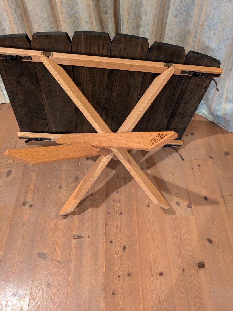 OUTSIDE IN　アウトドアイン　テーブル