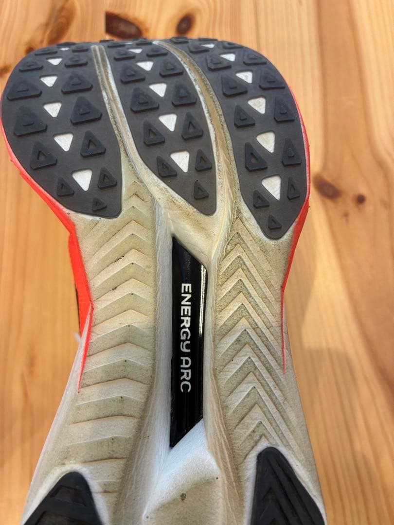 ニューバランス　FuelCell Super Comp Elite v5