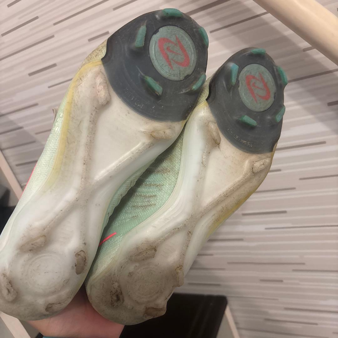 NIKEファントムGX2エリート