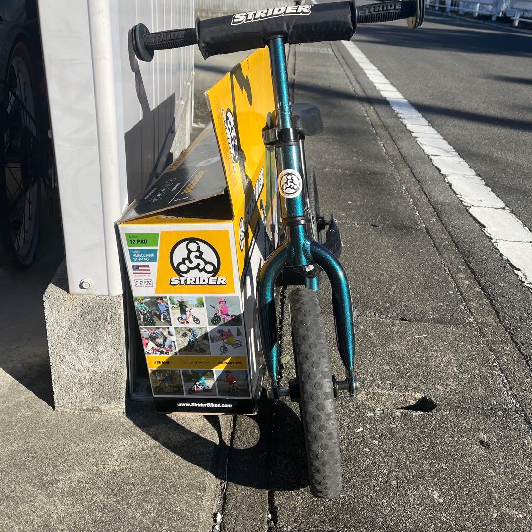 【値下げ】早い者勝ちSTRIDER 12 PRO バランスバイク 青　箱付き