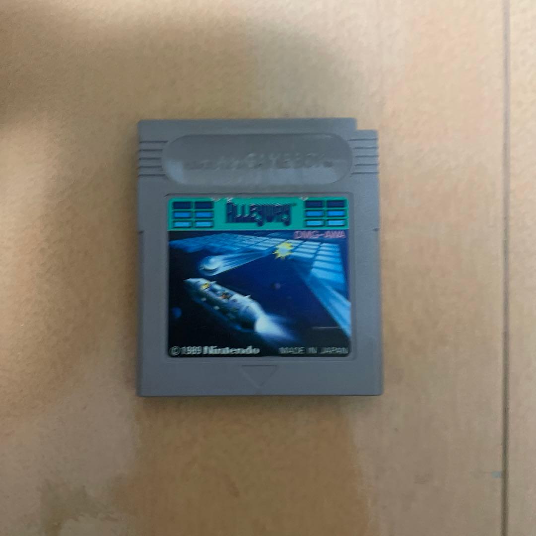 ゲームボーイ2個　ソフト6枚セット　充電器付き