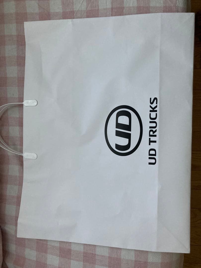 UDトラックスＱｕｏｎ 1/43 トラクターヘッド