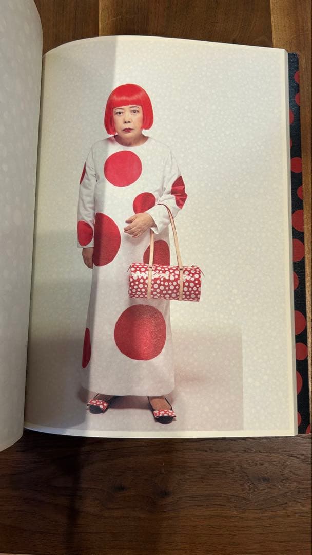 Louis Vuitton × Yayoi Kusama 限定 ファインブック