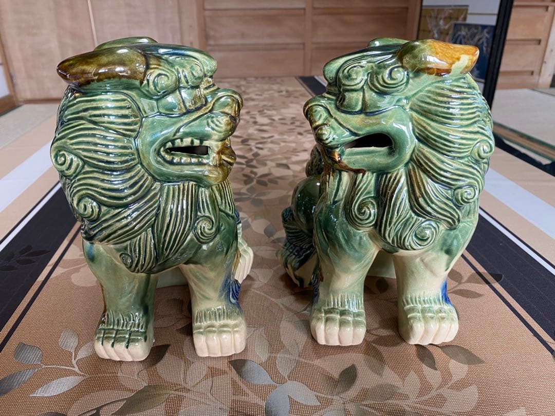 【希少】陶器製 碧青シーサー2体（1体タテ22cmヨコ22cm奥行14cm）