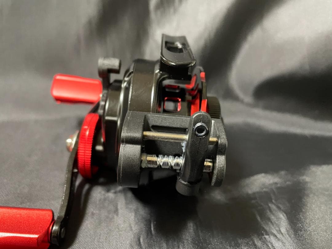 筏 カセ リール左巻き ドラグ付き チョイ出し付き 　マグネットブレーキ付き