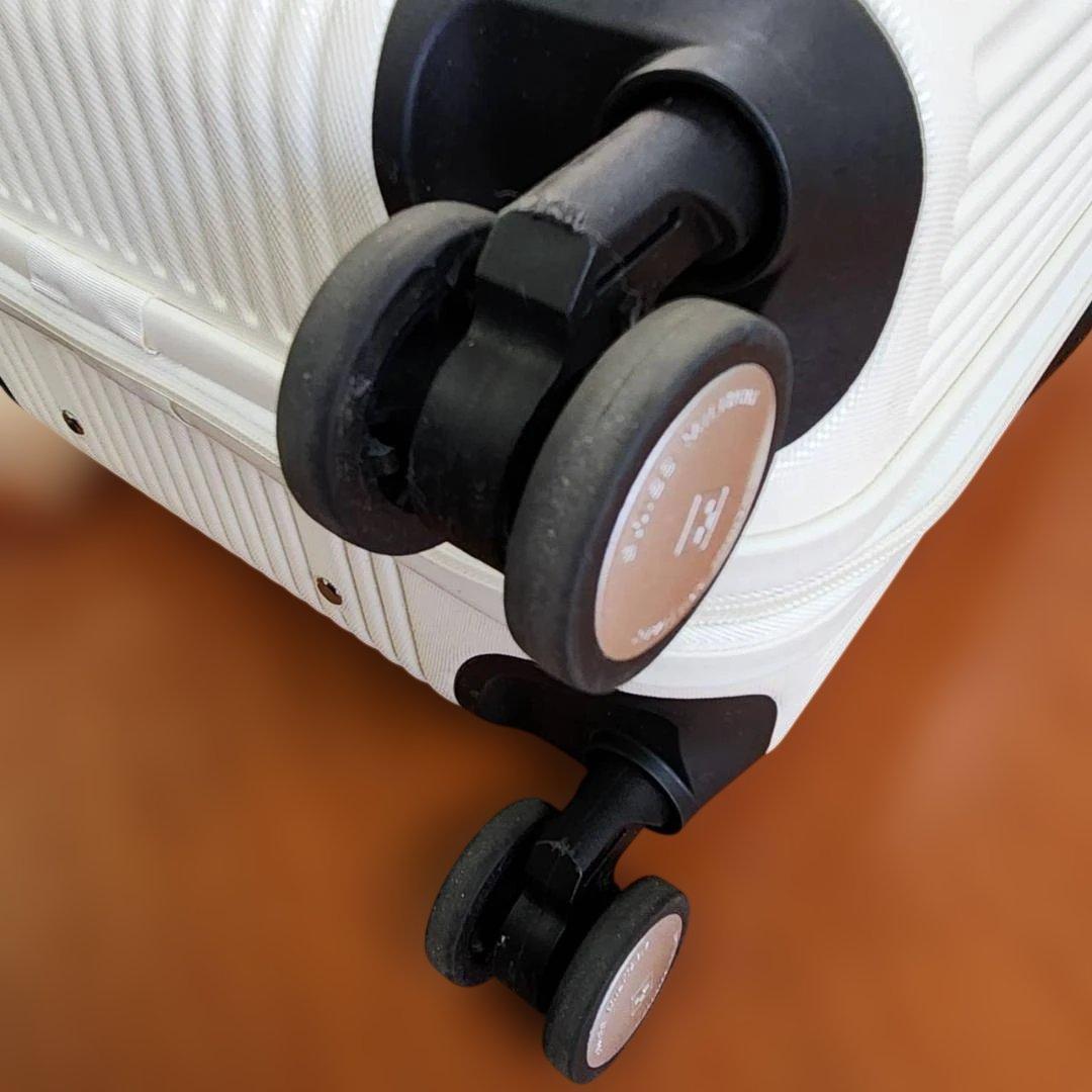 ★スイスミリタリー　スーツケース　38.5L　SM-C920　機内持ち込みサイズ