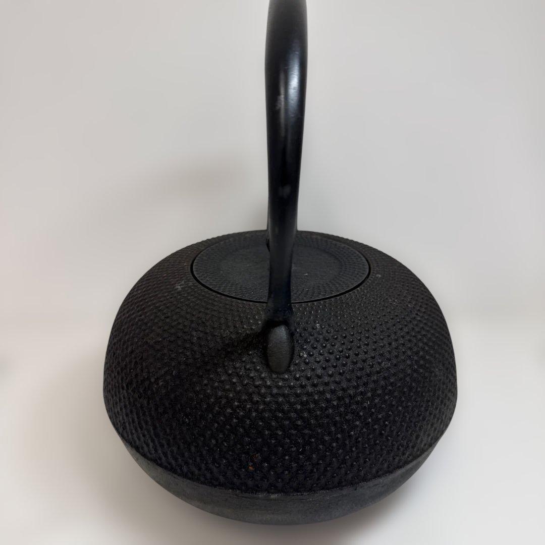 黒い鋳鉄製鉄瓶　南部盛栄堂　☺︎
